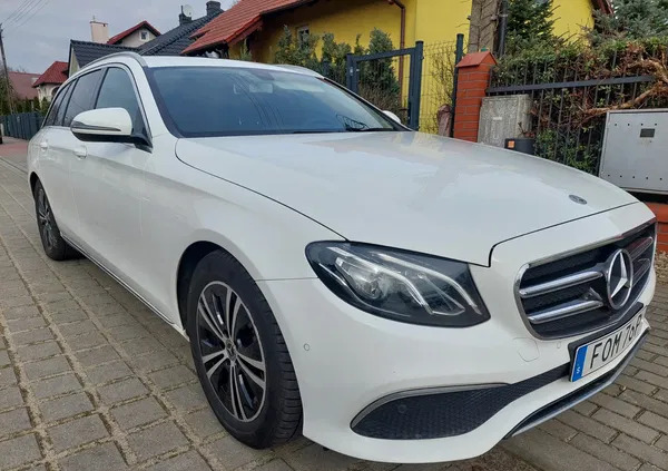 lubuskie Mercedes-Benz Klasa E cena 127500 przebieg: 144275, rok produkcji 2019 z Jelcz-Laskowice